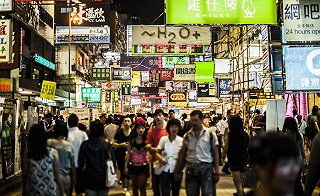 香港零售业回暖延续四个月，鞋帽零售业能否走出信心阴霾？